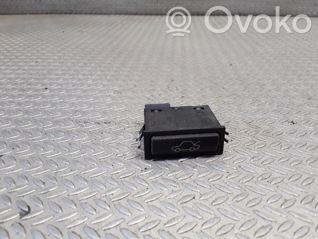 BMW 5 E39 Tailgate opening switch 