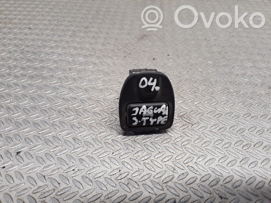 Traction control (ASR) switch   1X4310N930AC