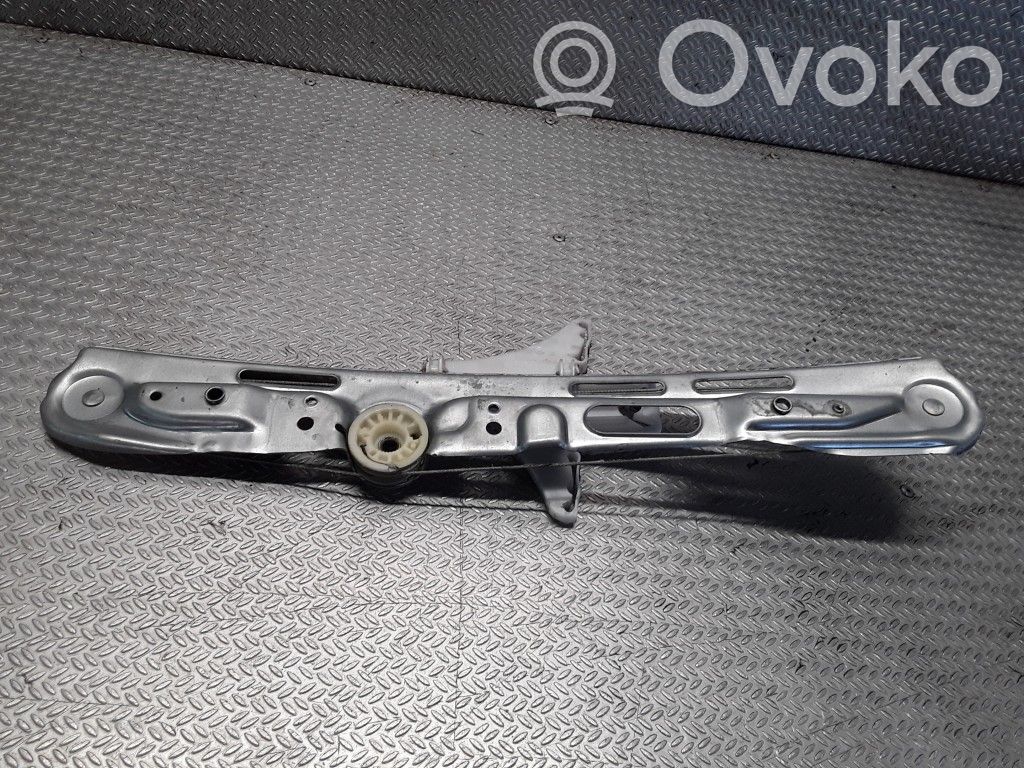 Opel Signum Mecanismo para subir la puerta trasera sin motor 