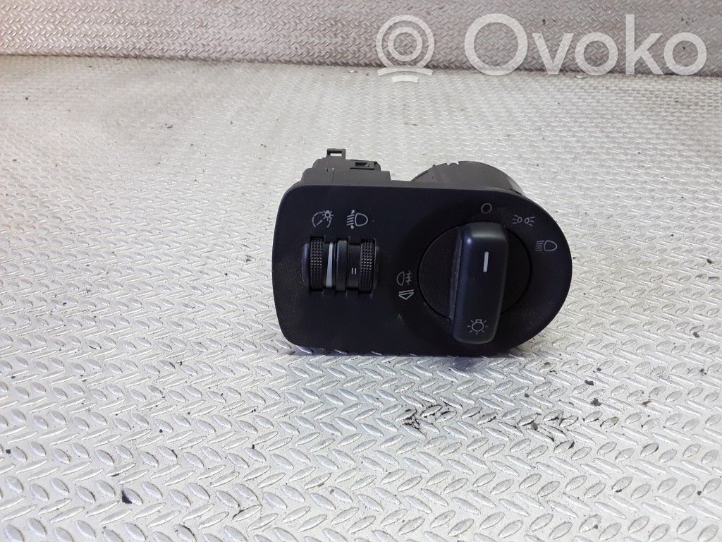 Audi A3 S3 A3 Sportback 8P Light switch 