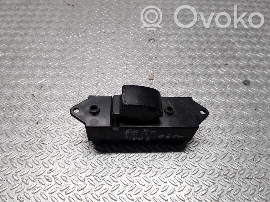 Peugeot 4007 Electric window control switch 