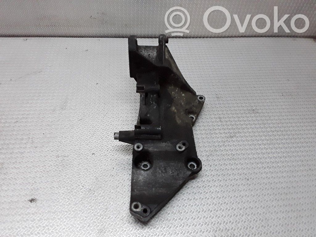 Mocowanie alternatora   7700112401
