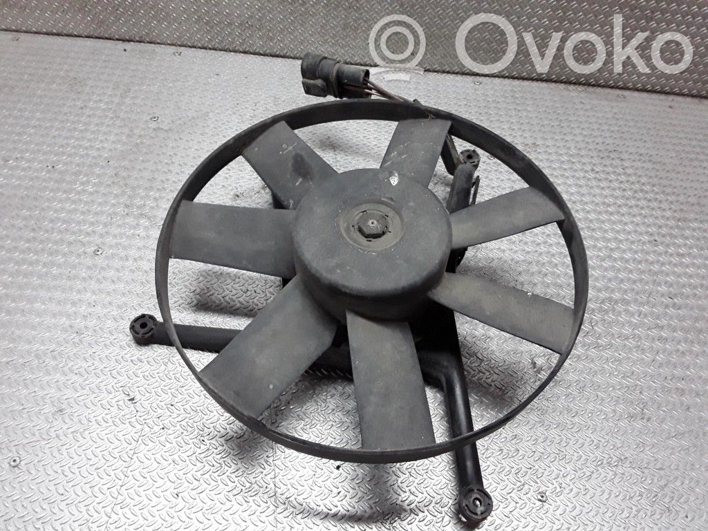 Elektrinis radiatorių ventiliatorius   7M0971445F