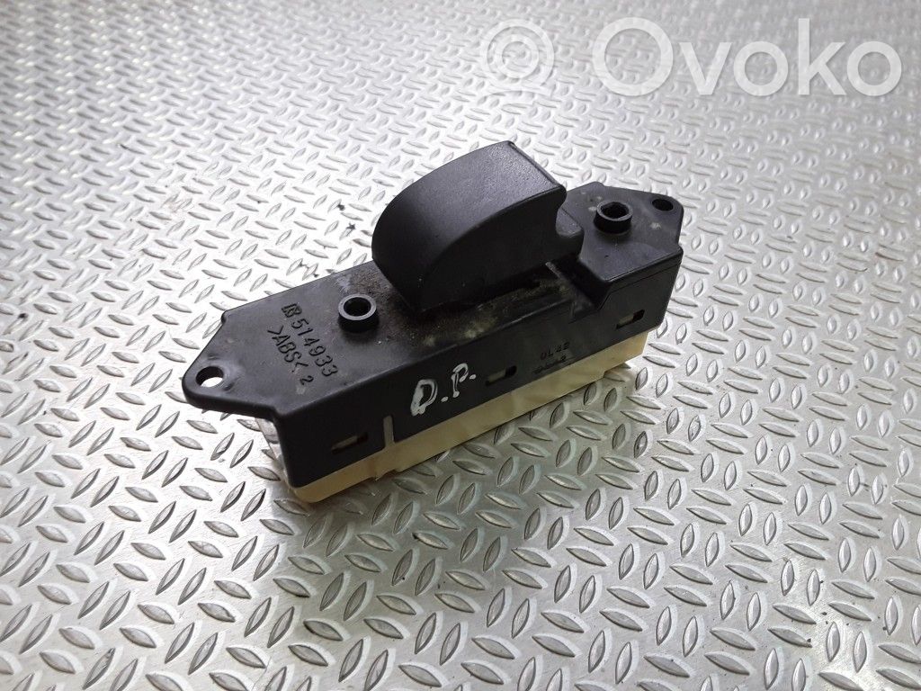 Mitsubishi Grandis Electric window control switch 