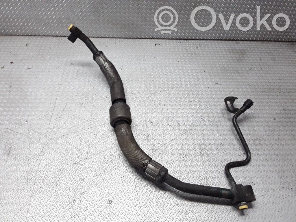 BMW 3 E46 Ilmastointilaitteen putki (A/C) 