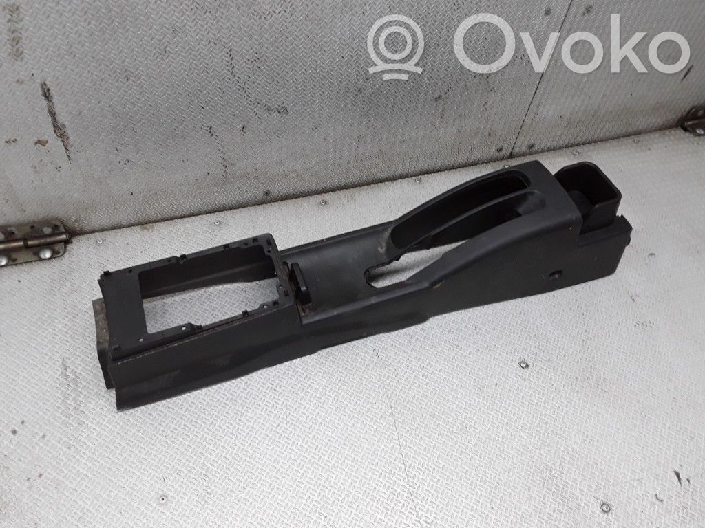 Nissan Note (E11) Consola central 