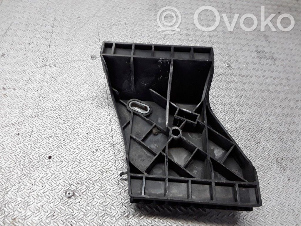 Audi A8 S8 D2 4D Rear bumper mounting bracket 