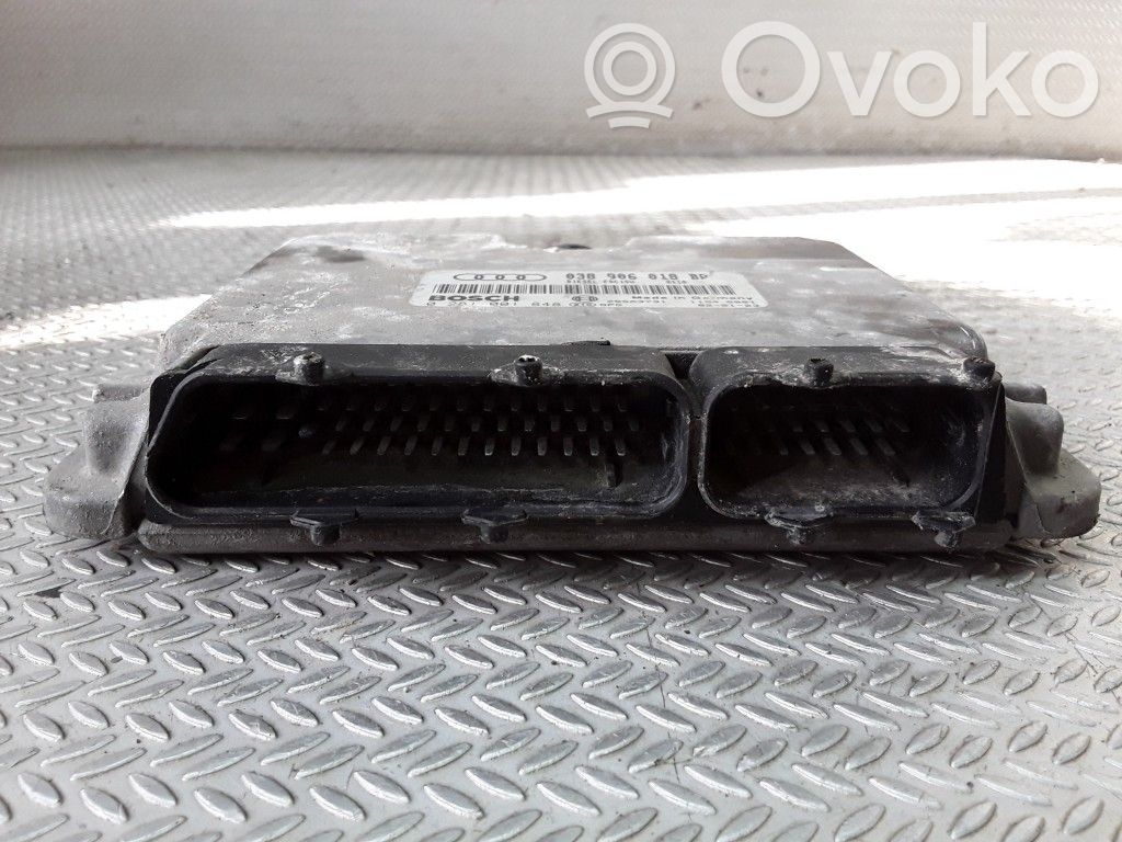 Volkswagen Golf IV Engine control unit/module 