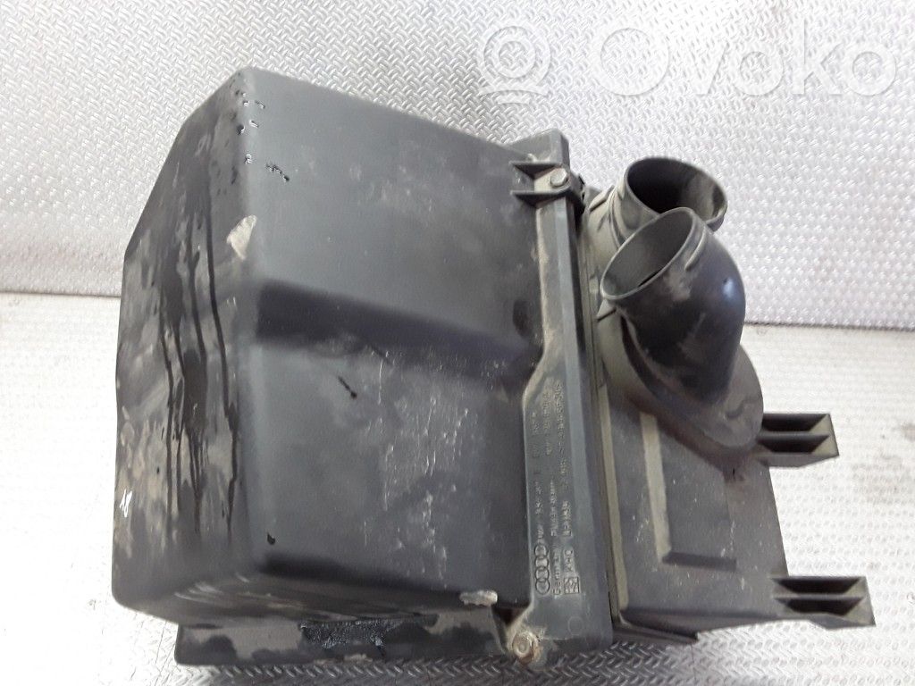 Audi A8 S8 D2 4D Luftfilterkasten 