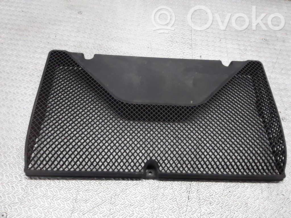 Audi A8 S8 D2 4D Muu moottoritilan osa 