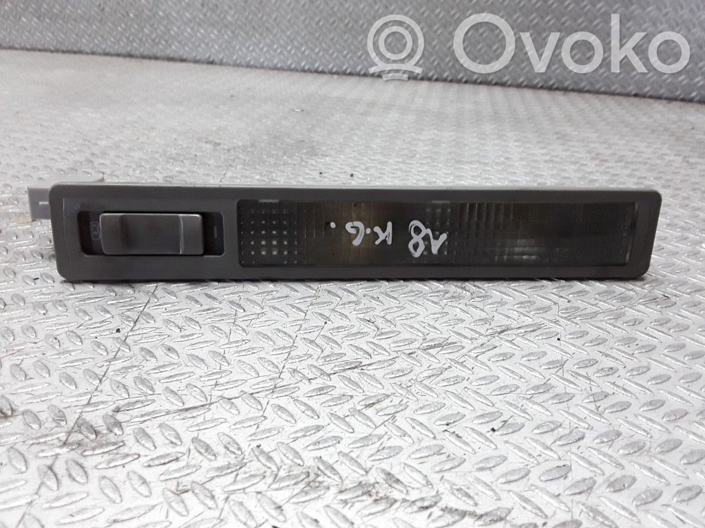 Audi A8 S8 D2 4D Luz del asiento trasero 
