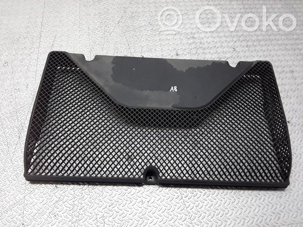 Audi A8 S8 D2 4D Muu moottoritilan osa 