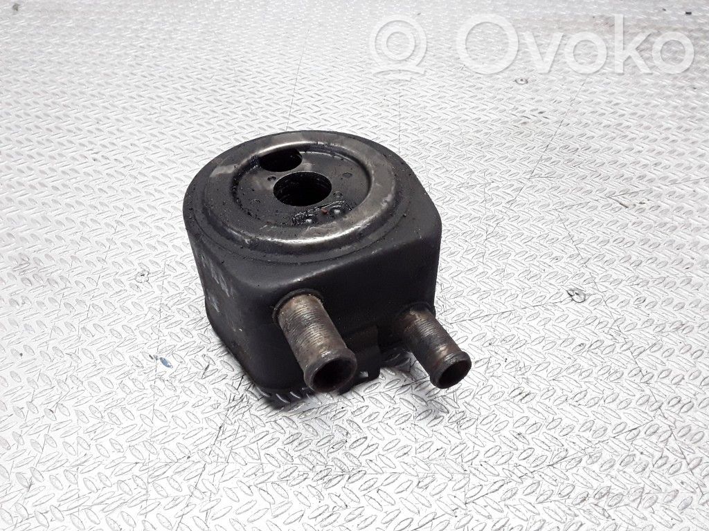 Oil filter mounting bracket