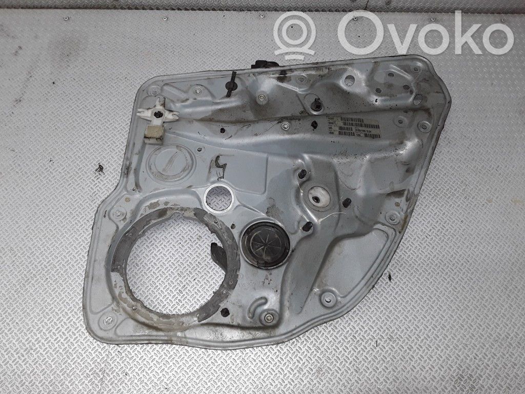 Volkswagen Golf IV Mechanizm podnoszenia szyby tylnej bez silnika 