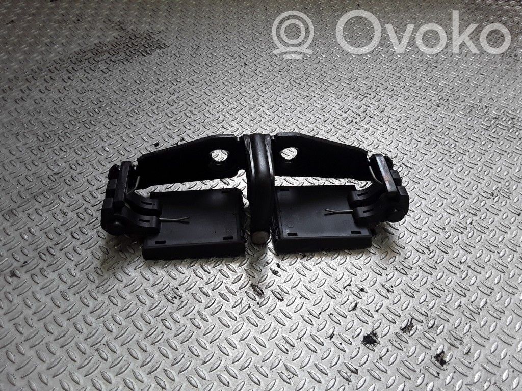 Tailgate/trunk/boot lock/catch/latch   3D5827517B