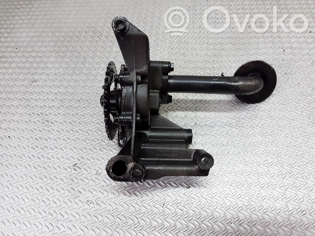 Volkswagen Golf IV Oil pump 