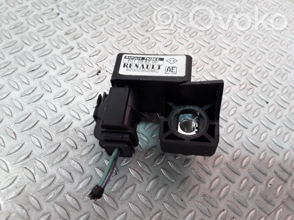 Renault Megane II Sensor impacto/accidente para activar Airbag 