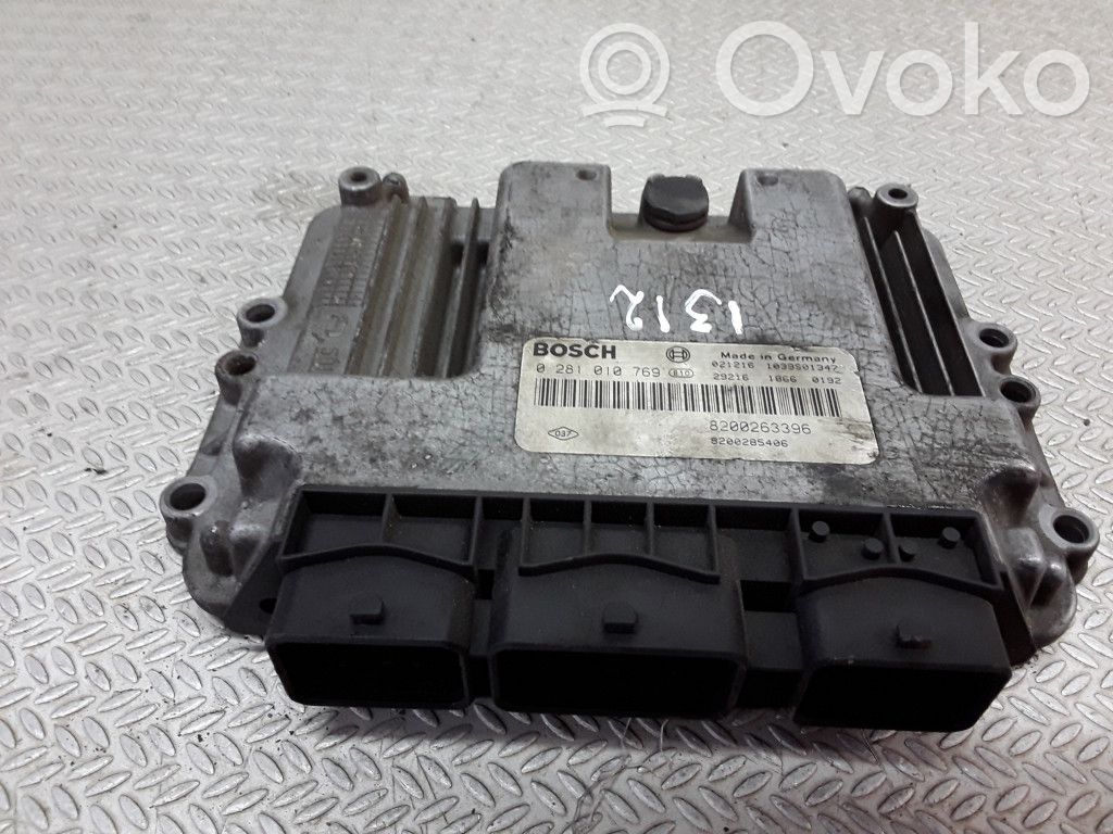 Renault Megane II Engine control unit/module 