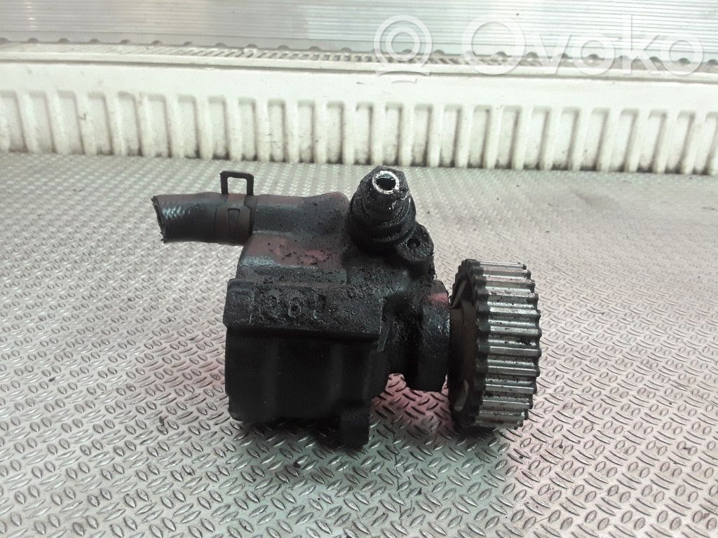 Renault Laguna I Power steering pump 