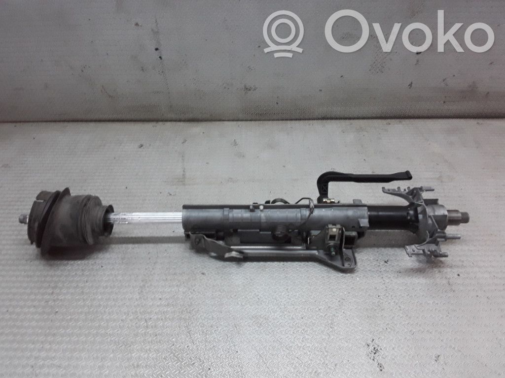 Ohjauspyörän akseli   831401017515