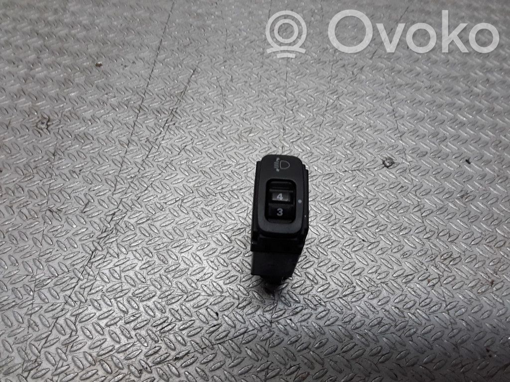 Headlight level height control switch