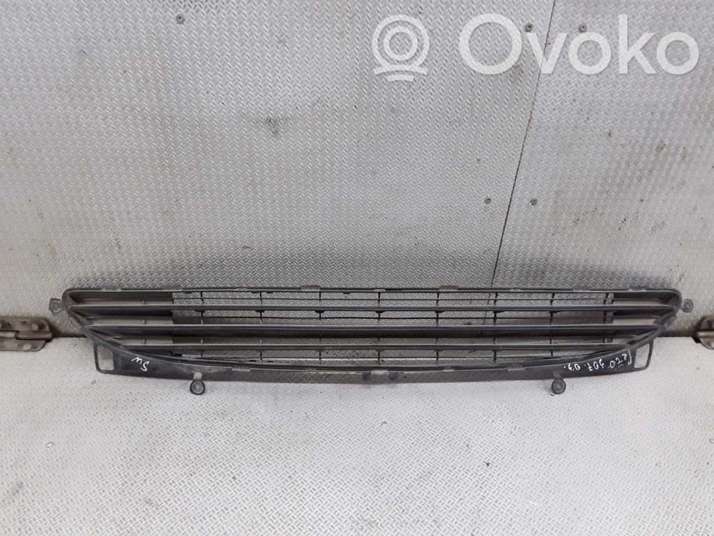 Peugeot 307 Front bumper lower grill 