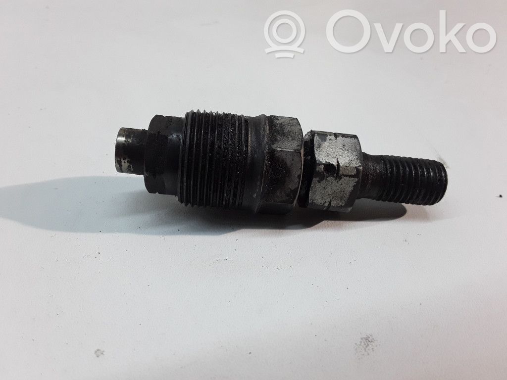 Opel Vectra B Polttoainesuutin 