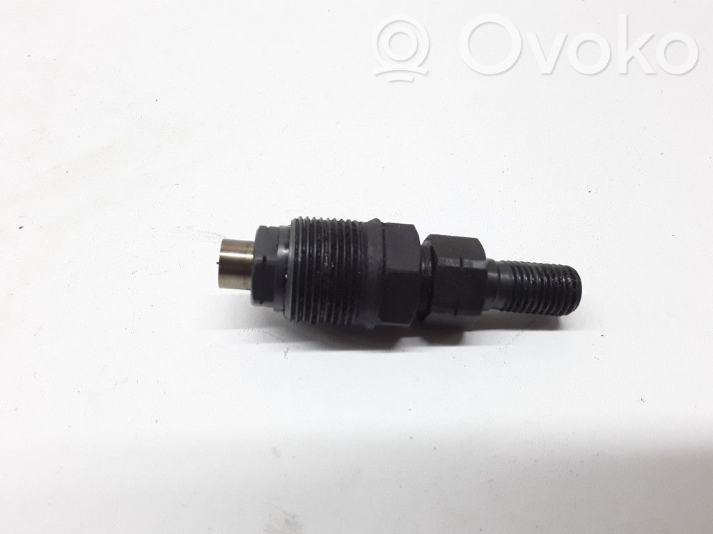 Opel Vectra B Polttoainesuutin 