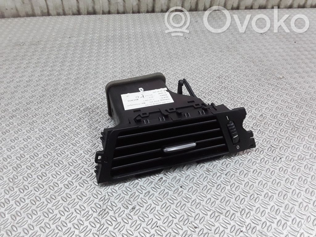 Dashboard side air vent grill/cover trim   71442489