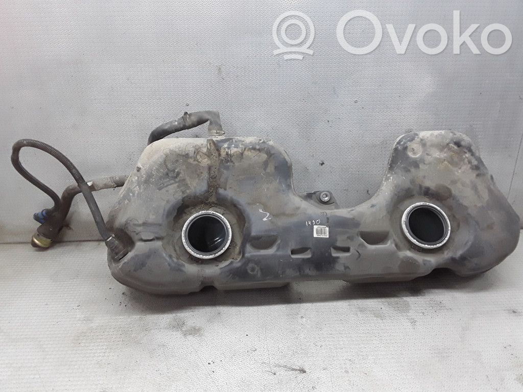 BMW 3 E90 E91 Degvielas tvertne 