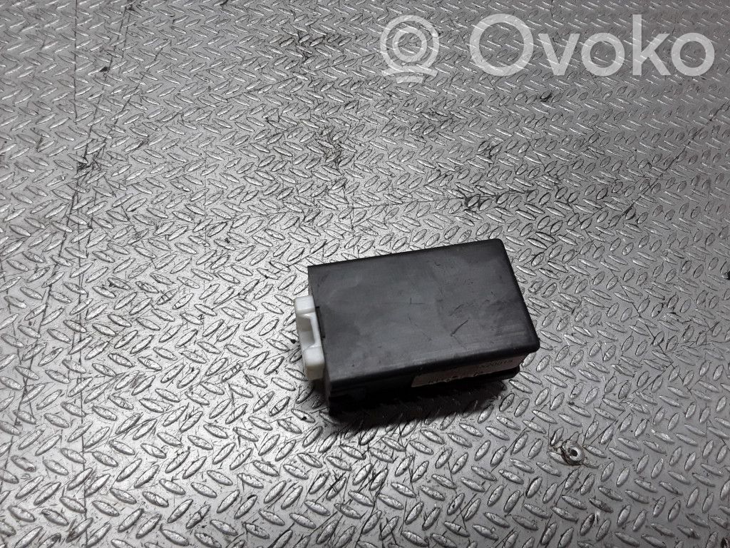 Mitsubishi Pajero Módulo de control del espejo lateral 