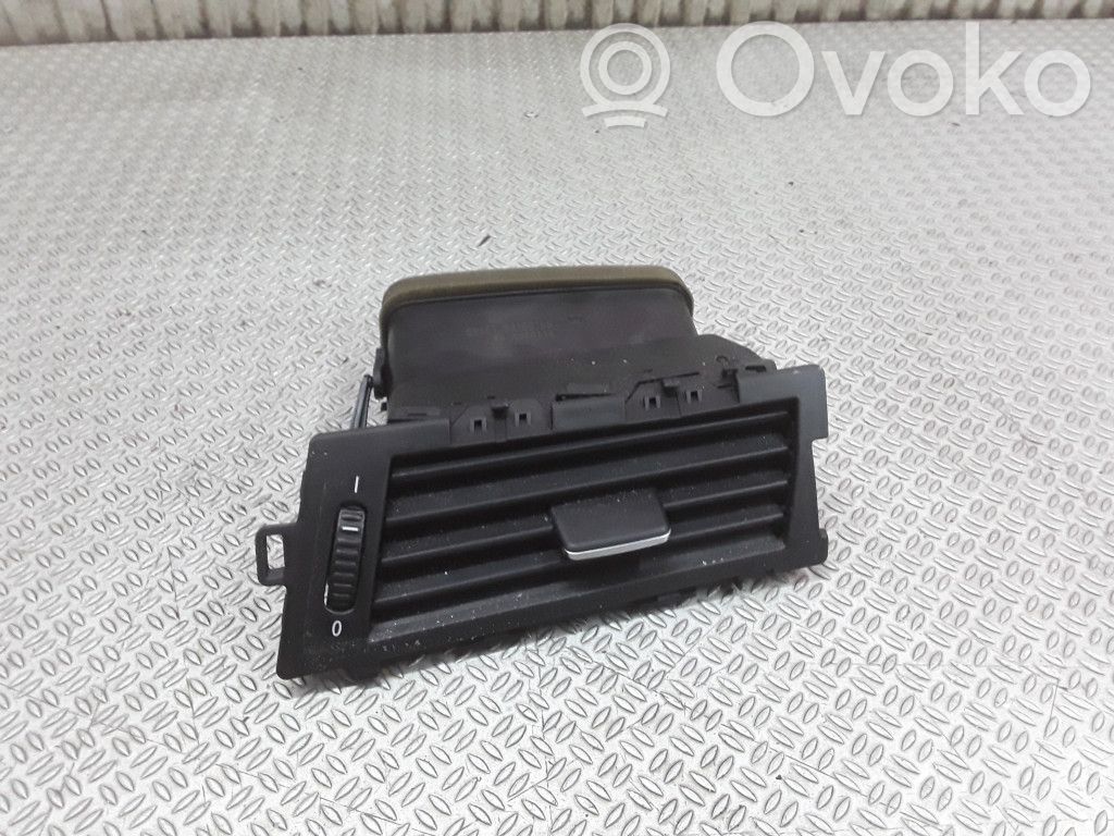 BMW 5 E60 E61 Dashboard side air vent grill/cover trim 