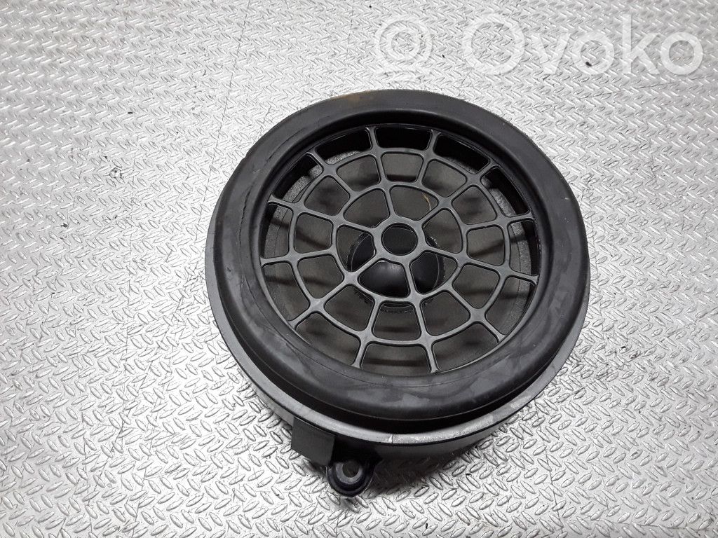 Altavoz de la puerta delantera