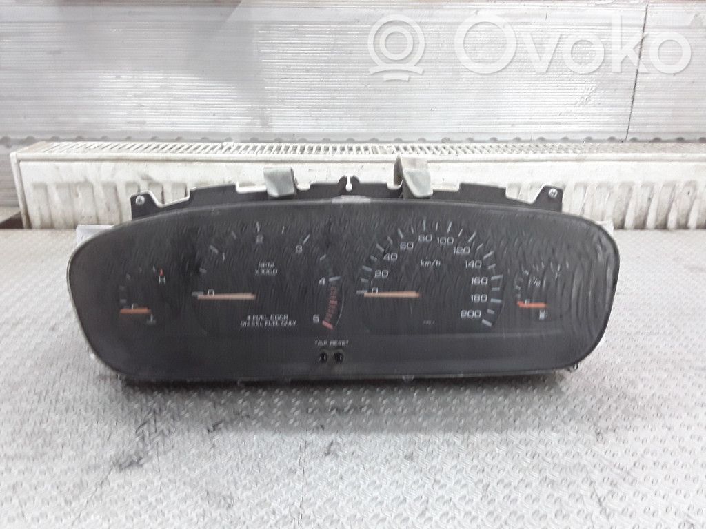 Chrysler Voyager Speedometer (instrument cluster) 