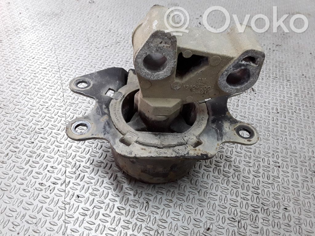 Opel Meriva A Pagalvė pavarų dėžės 