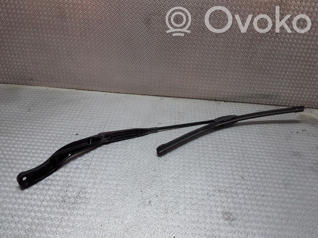 Audi A8 S8 D2 4D Windshield/front glass wiper blade 