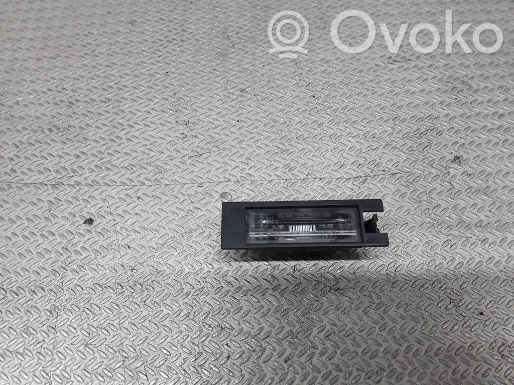 Opel Astra H Éclairage de plaque d'immatriculation 