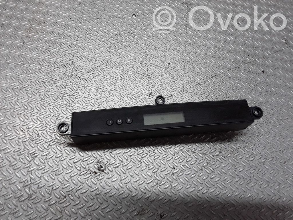 Uhr   945102B000
