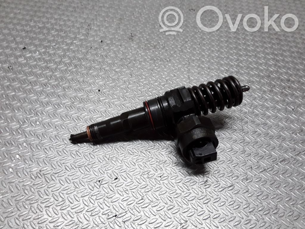 Injector combustibil   038130073F