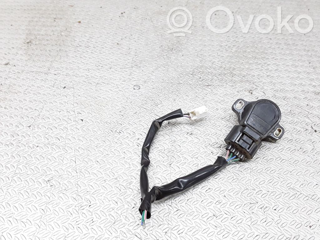 Capteur de pédale d'accélérateur   CB0541AC0
