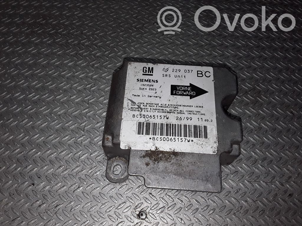 Turvatyynyn ohjainlaite/moduuli   5WK42923,09229037BC