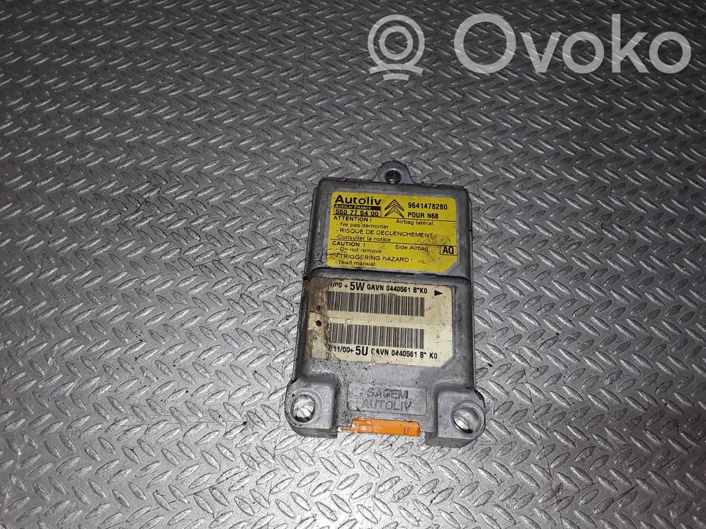 Citroen Xsara Picasso Airbag control unit/module 