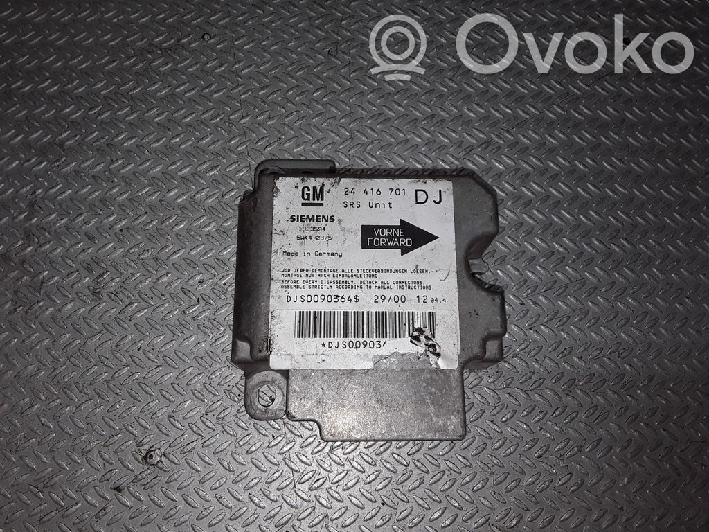 Opel Vectra B Airbag control unit/module 