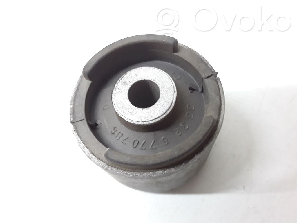 BMW X5 E53 Cits aizmugures šasijas elements 