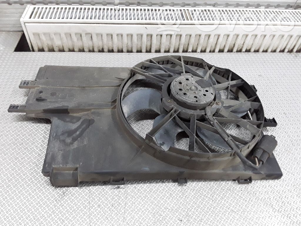 Mercedes-Benz Vaneo W414 Ventilator electric răcire radiator 