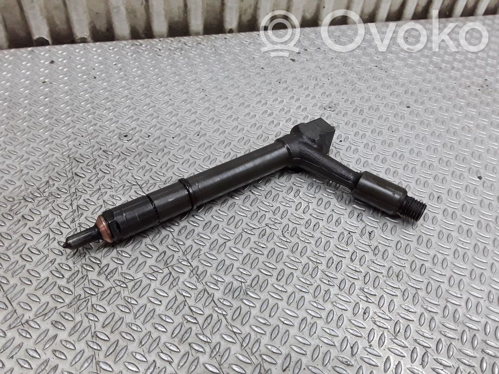Opel Astra G Wtryskiwacz paliwa 
