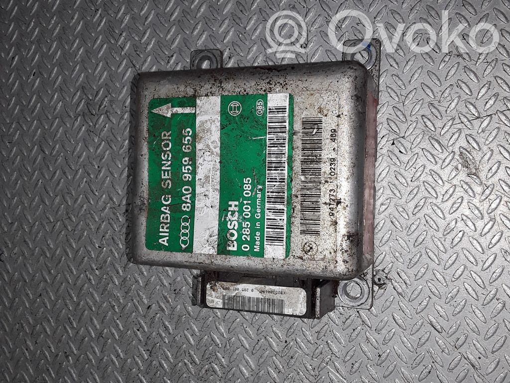 Module de contrôle airbag   8A0959655,0285001085