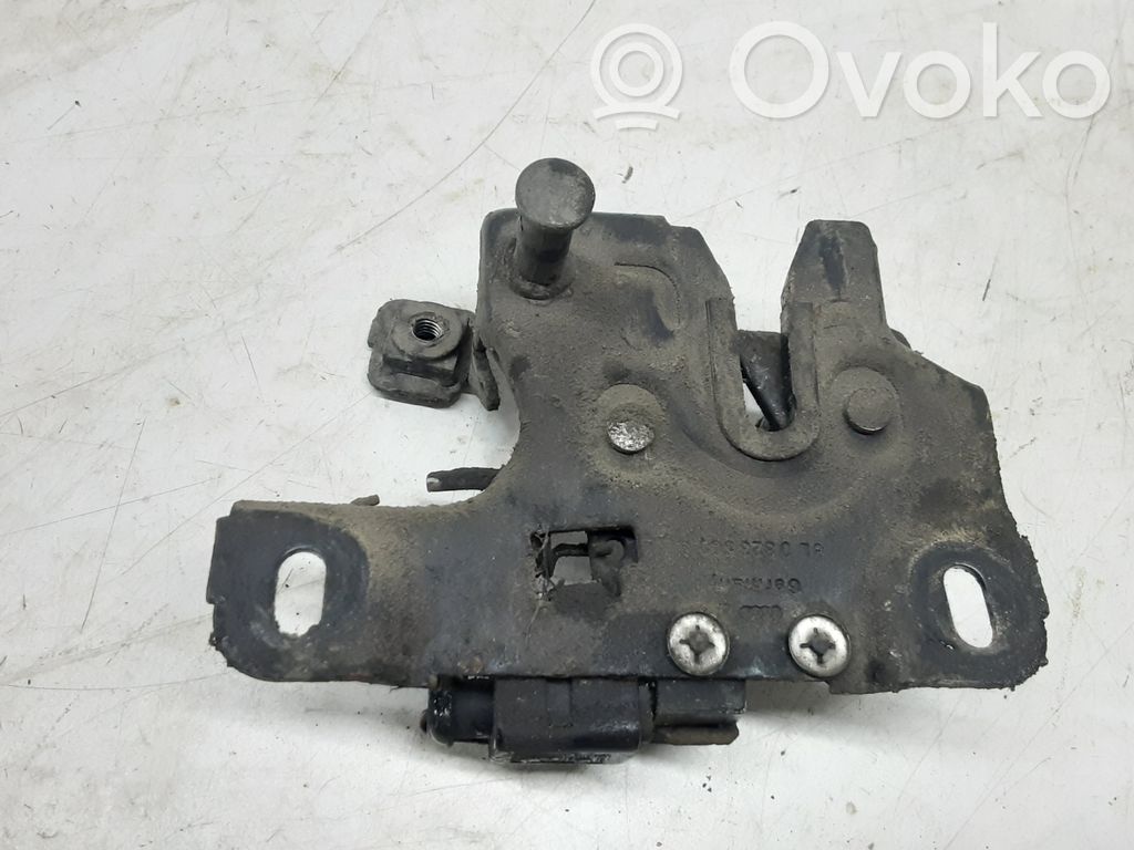 Engine bonnet/hood lock/catch