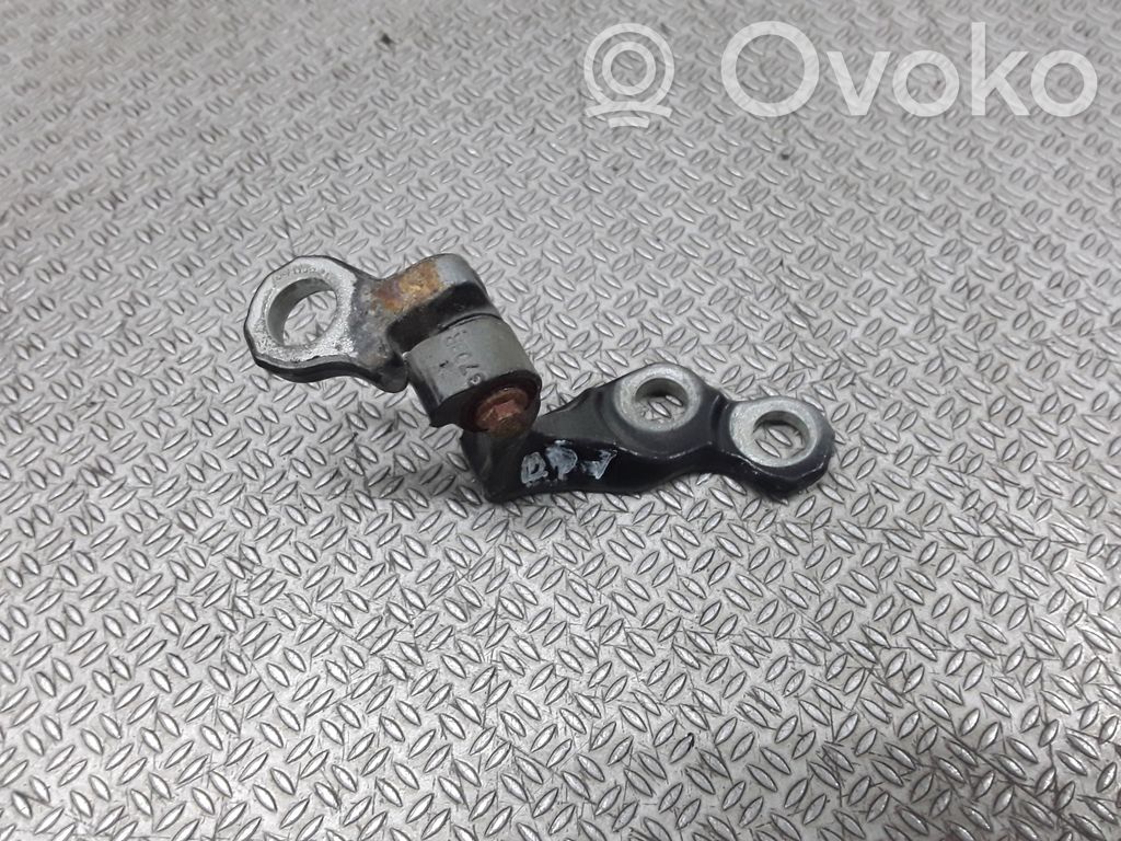 Ford Focus Etuoven yläsarana 