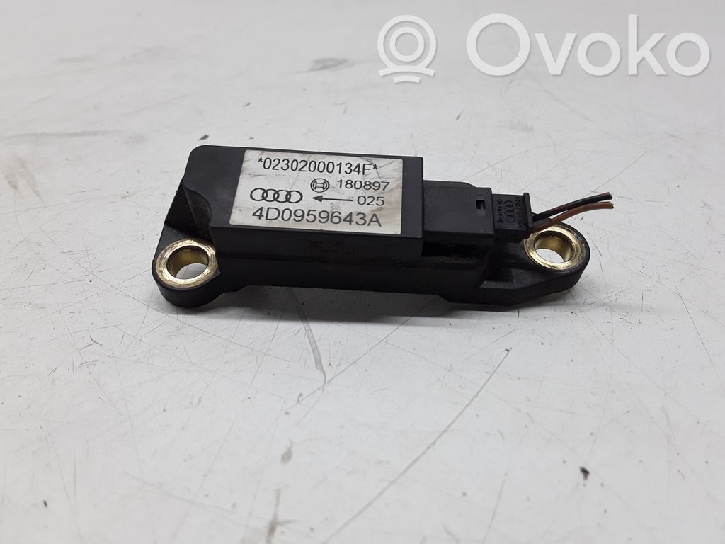 Audi A8 S8 D2 4D Airbag deployment crash/impact sensor 